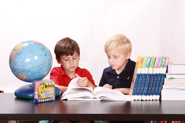 What are the benefits of enrolling your child in an international school?